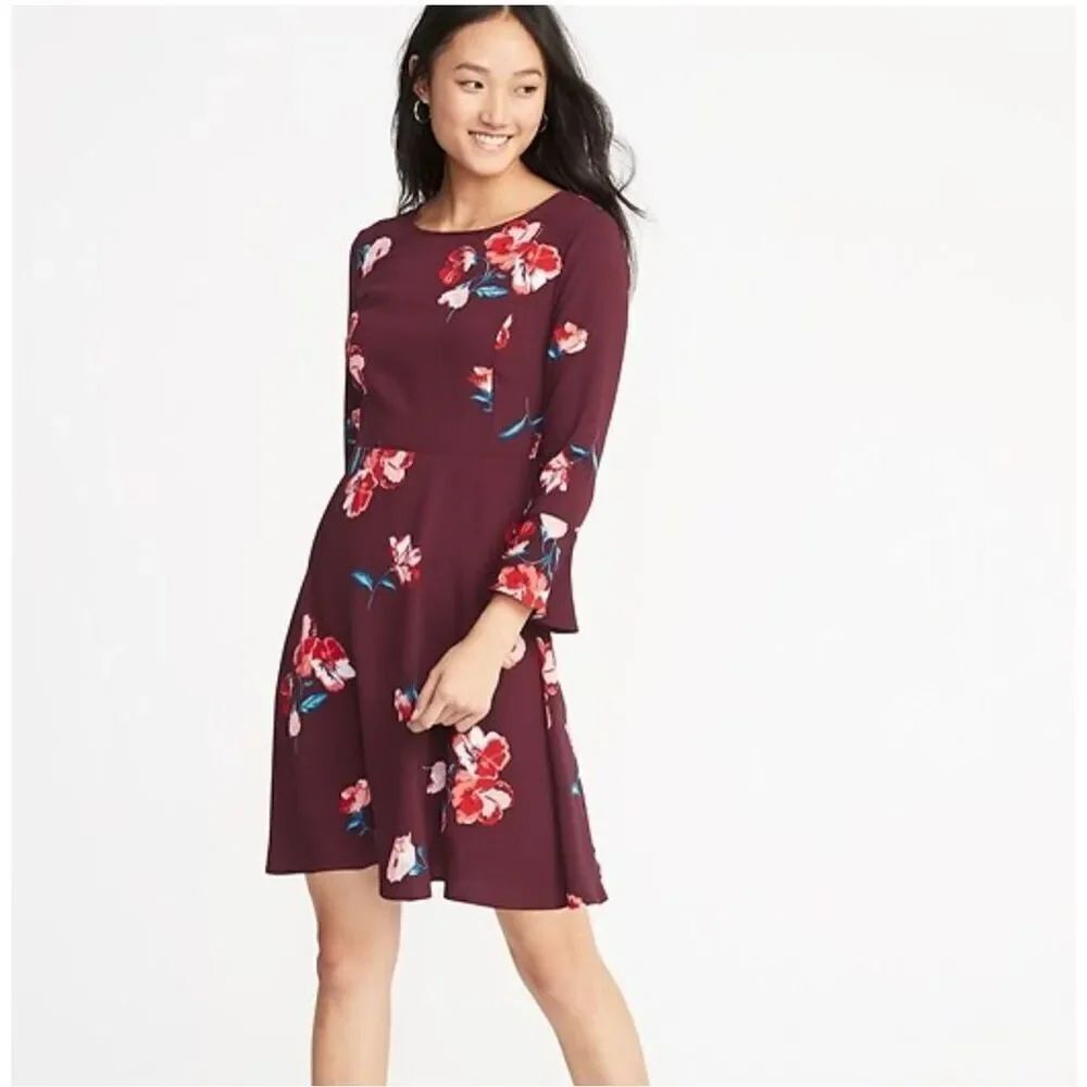 Old Navy burgundy floral Fit & Flare Flute-Sleeve Crepe Dress size L NWT